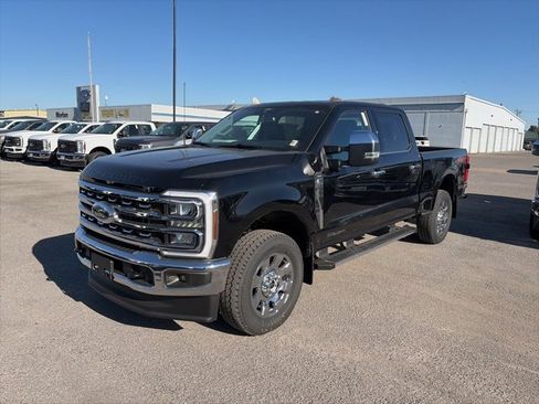 New 2026 Ford F250 Lariat w/ Chrome Package image 2