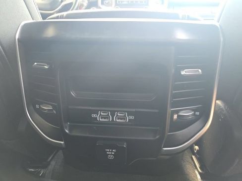 Used 2022 RAM 1500 Big Horn AWD/4WD image 7