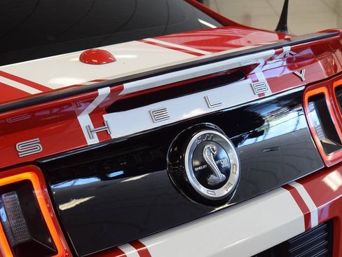 Used 2011 Ford Mustang Shelby GT500 RWD image 43