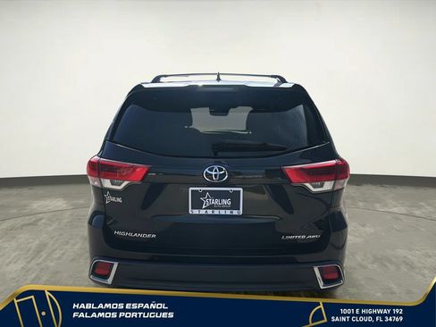 Used 2018 Toyota Highlander Limited Platinum AWD/4WD image 5