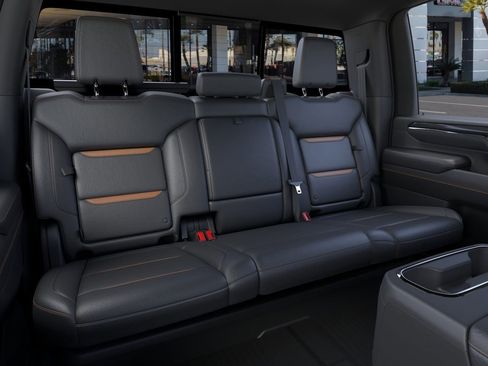 New 2026 GMC Sierra 2500 AT4 w/ AT4 Premium Plus Package AWD/4WD image 18