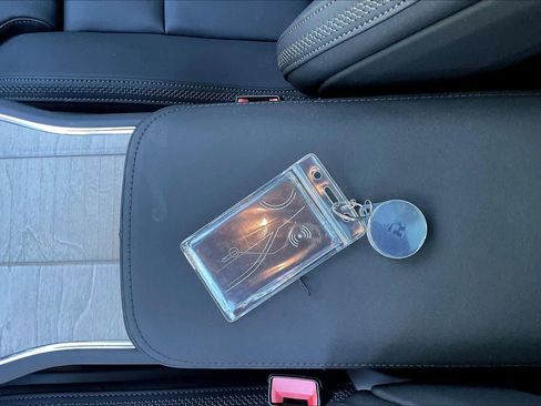 New 2025 Volvo EX90 Ultra w/ Protection Package Premier image 35