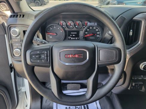Used 2025 GMC Sierra 2500 Pro w/ Convenience Package AWD/4WD image 17