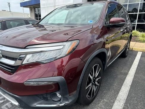 Used 2019 Honda Pilot Touring image 1