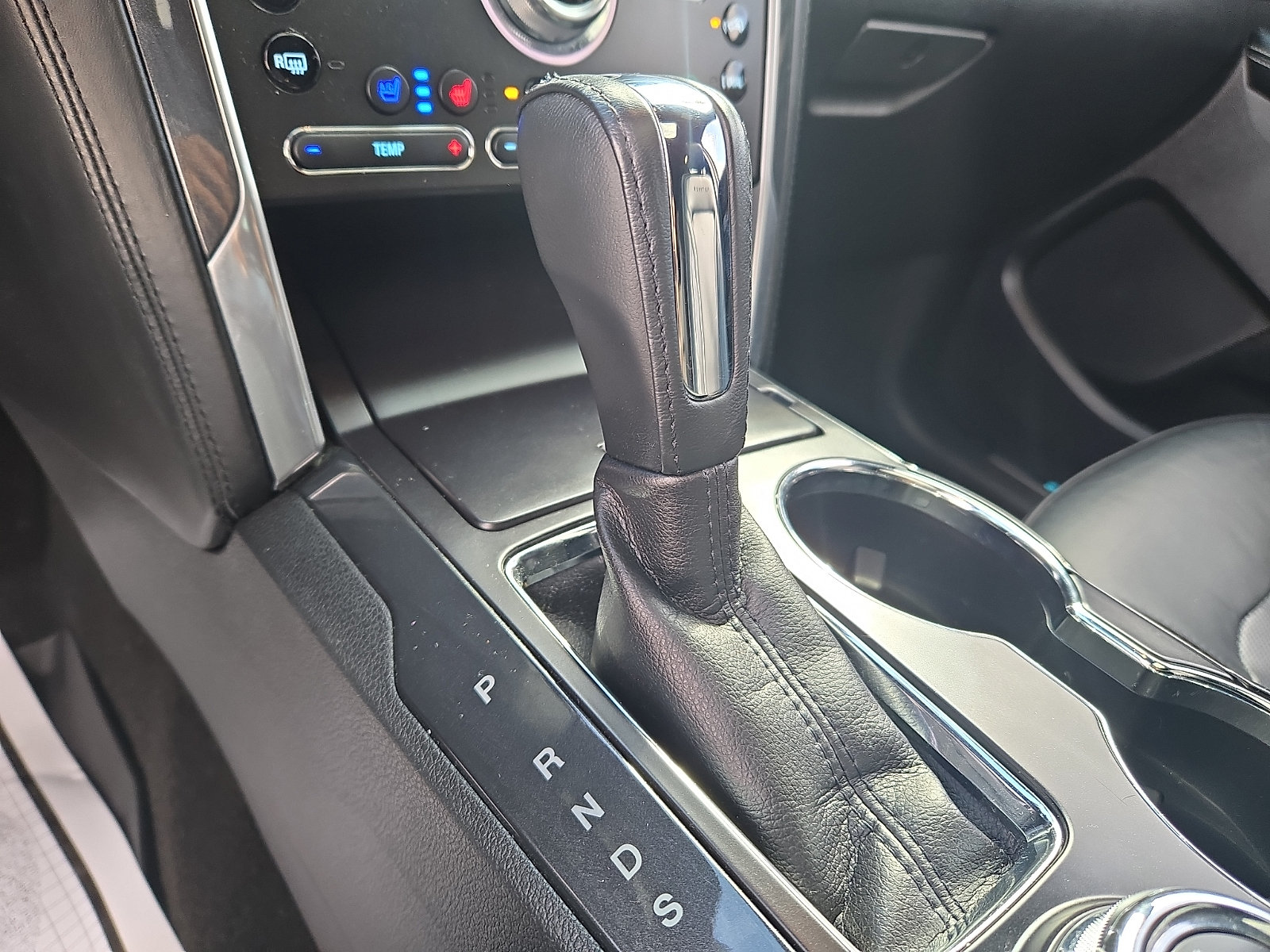 Used 2019 Ford Explorer Platinum AWD/4WD image 16