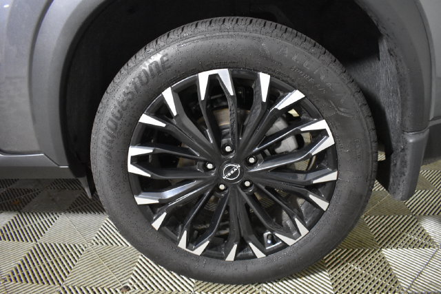 Certified 2026 Nissan Rogue Dark Armor AWD/4WD image 42