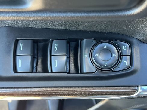 Used 2022 Chevrolet Silverado 1500 LT Trail Boss w/ Bed Protection Package image 13