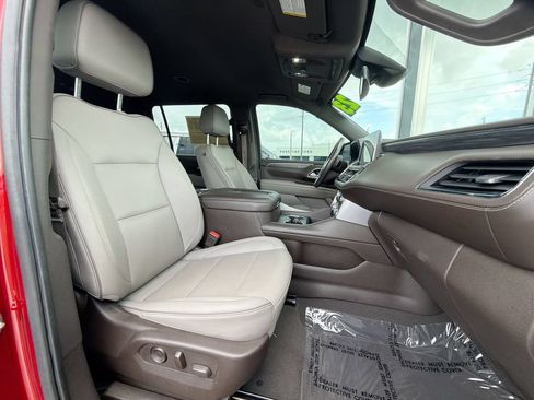 Used 2023 GMC Yukon XL SLT RWD image 13