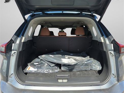 New 2026 Nissan Rogue Platinum image 19
