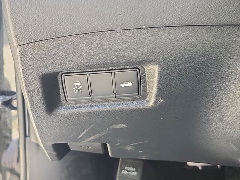 Used 2023 INFINITI Q50 Sensory image 26