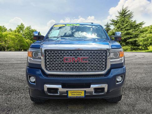 Used 2015 GMC Sierra 2500 Denali w/ Driver Alert Package AWD/4WD image 2