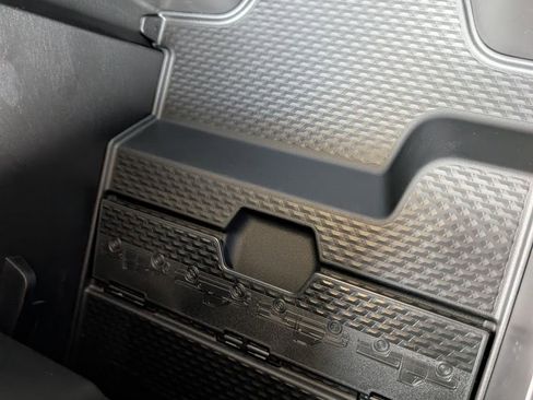 New 2026 RAM 1500 4x4 Crew Cab image 33