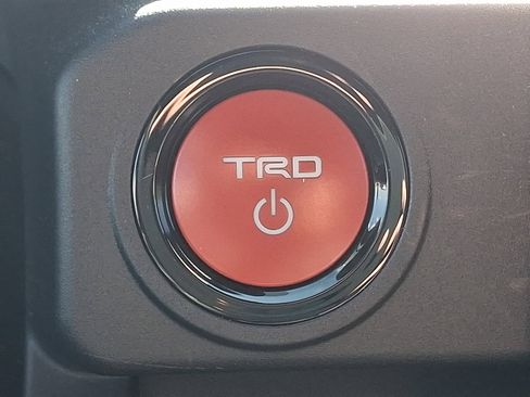 Certified 2025 Toyota 4Runner TRD Off-Road AWD/4WD image 23