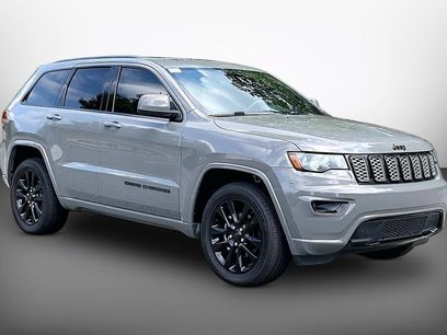 Used 2019 Jeep Grand Cherokee Altitude