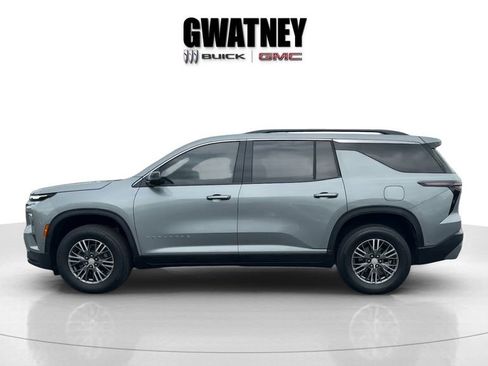 Used 2024 Chevrolet Traverse LT w/ Enhanced Driving Package FWD image 7