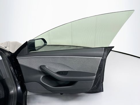 Used 2025 Tesla Model 3 Long Range image 31