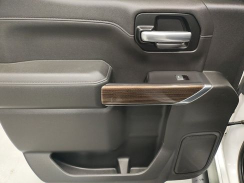 Used 2019 Chevrolet Silverado 1500 LT Trail Boss image 27