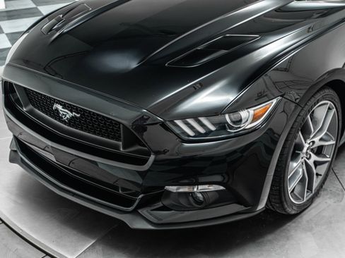 Used 2017 Ford Mustang GT Premium image 32