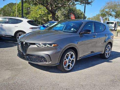 Used 2024 Alfa Romeo Tonale Veloce image 2