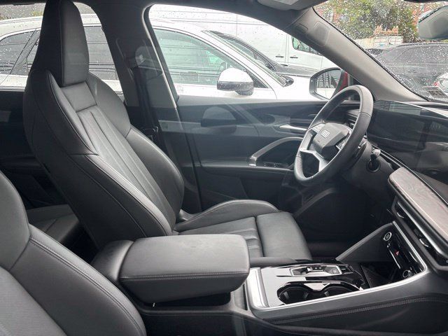 Used 2025 Audi Q5 Premium Plus w/ Premium Plus AWD/4WD image 10