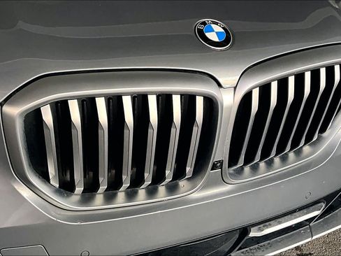 Certified 2025 BMW X5 sDrive40i w/ Premium Package image 29