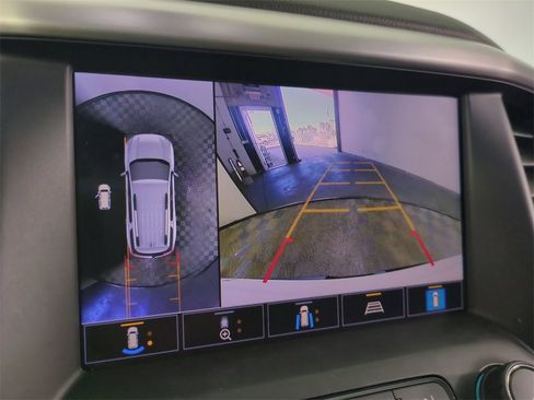 Used 2021 GMC Acadia SLT w/ Premium Package image 26