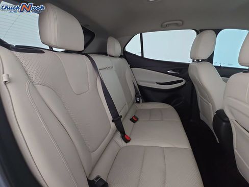 Used 2022 Buick Encore GX Essence FWD image 30