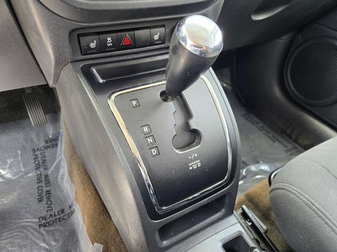 Used 2017 Jeep Patriot Latitude AWD/4WD image 25