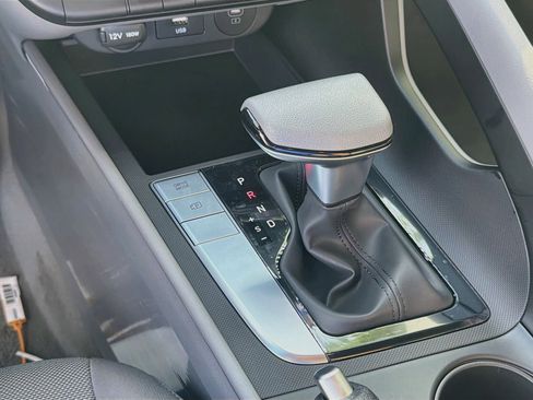 New 2026 Hyundai Elantra SE FWD image 14