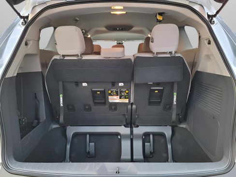 Certified 2023 Toyota Sienna LE image 26