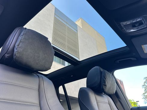 New 2026 Mercedes-Benz GLS 450 4MATIC image 17