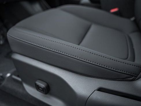 New 2026 Volvo EX30 Plus w/ Protection Package Premier image 32