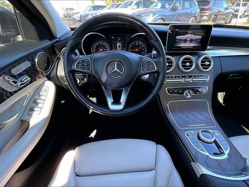 Used 2018 Mercedes-Benz C 300 Sedan image 6