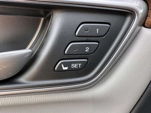 Used 2020 Honda CR-V EX-L image 10