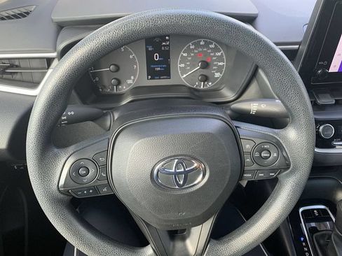 Used 2023 Toyota Corolla LE FWD image 19
