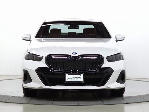 Certified 2025 BMW 530i xDrive w/ M Sport Package image 2