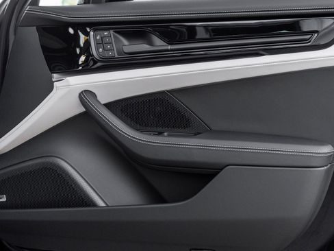 Certified 2026 Porsche Panamera 4 AWD/4WD image 36