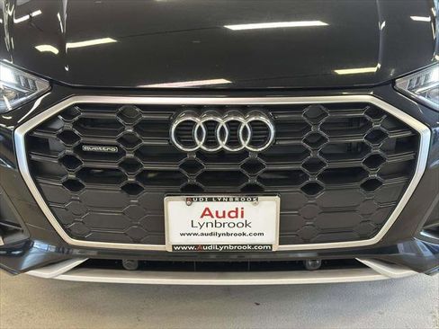 Used 2023 Audi Q5 2.0T Premium w/ Convenience Package image 8
