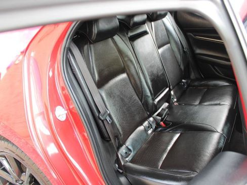 Used 2021 MAZDA MAZDA3 s image 12