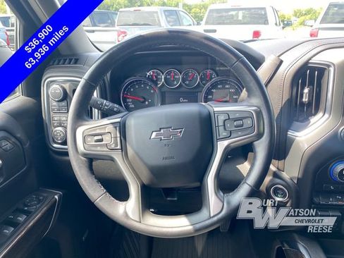 Used 2021 Chevrolet Silverado 1500 LT Trail Boss w/ Convenience Package II AWD/4WD image 18