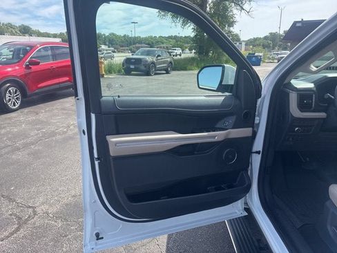 Certified 2022 Ford Expedition Limited AWD/4WD image 16