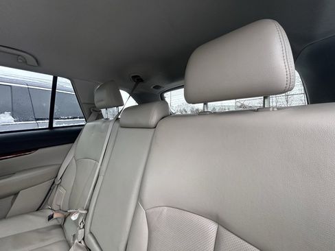 Used 2011 Subaru Outback 2.5i Limited image 27