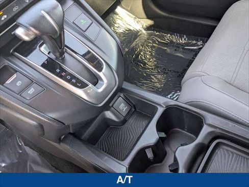 Used 2018 Honda CR-V Touring image 19