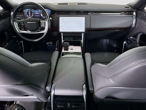 Used 2025 Land Rover Range Rover Long Wheelbase SE image 13