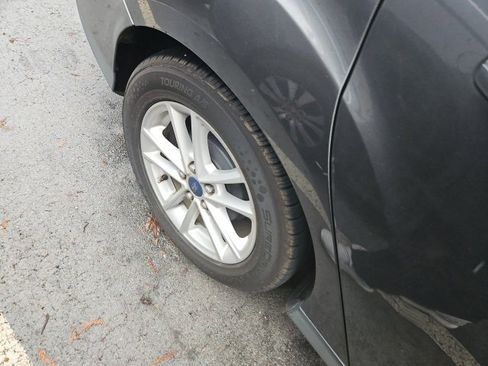 Used 2015 Ford Focus SE image 7