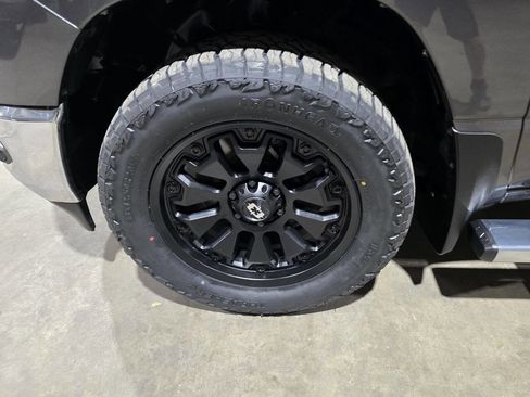 Used 2019 RAM 1500 Big Horn AWD/4WD image 26
