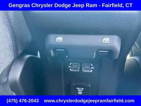 Certified 2025 Jeep Wrangler Unlimited Sahara AWD/4WD image 28