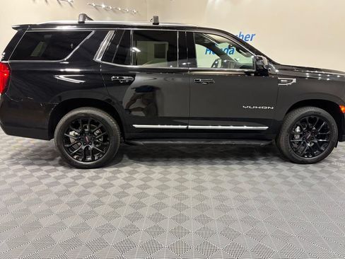 Used 2022 GMC Yukon SLT w/ SLT Premium Package AWD/4WD image 7