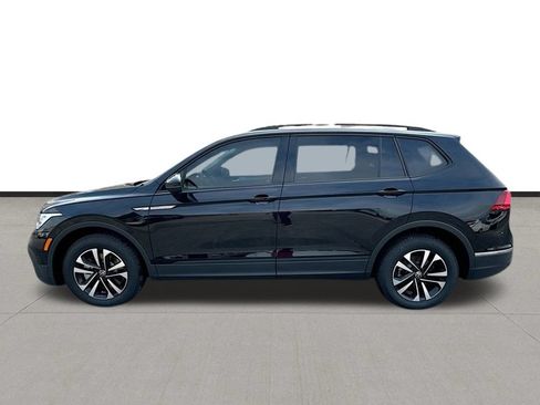 Used 2024 Volkswagen Tiguan S FWD image 3