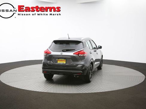 Used 2020 Nissan Kicks SR image 89